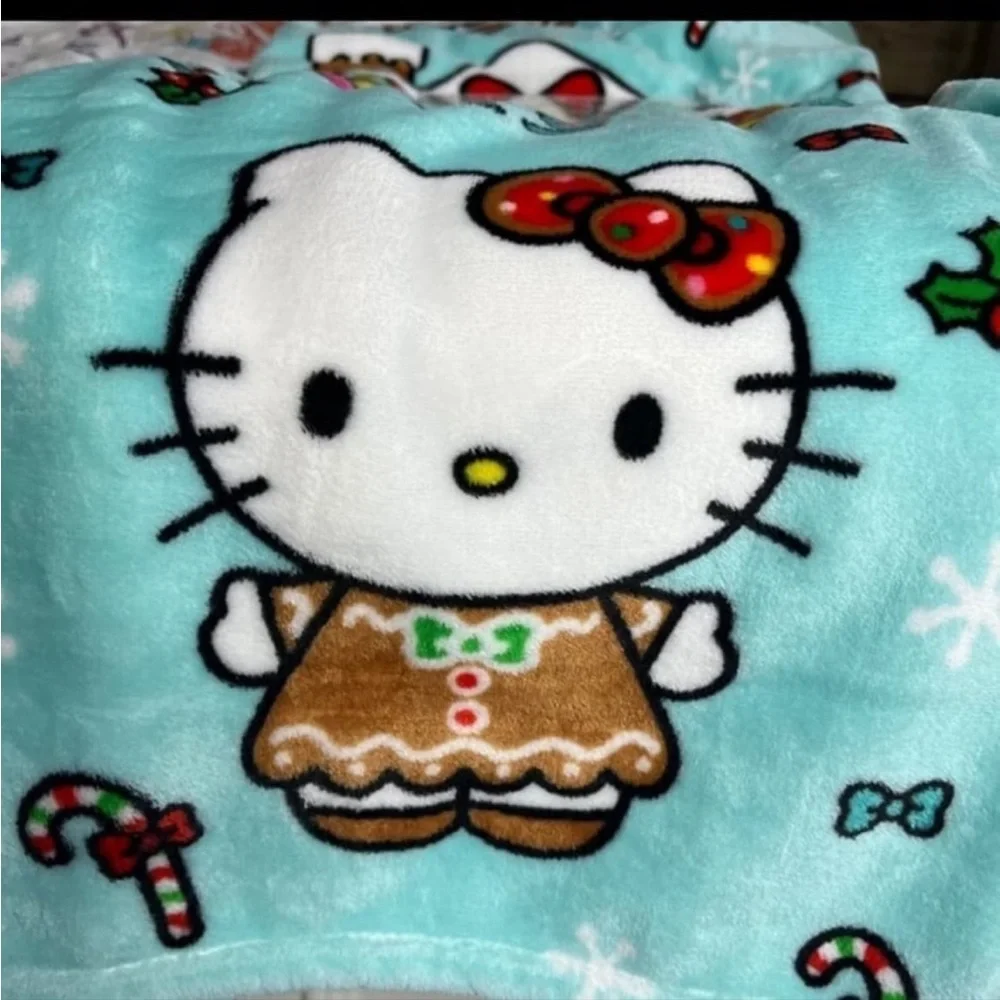 HELLO KITTY CHRISTMAS GINGERBREAD PLUSH THROW, NWT